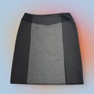 HALOGEN Women’s 10 Black Gray Skirt